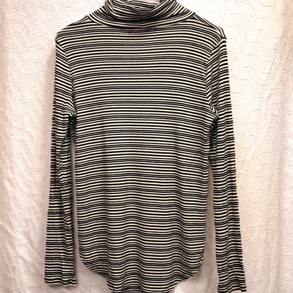 3/$25 - Retroluxe black/white striped turtleneck - Picture 6 of 7